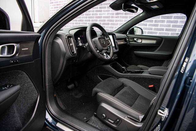 Volvo EC40 Single Motor Extended Range Ultra Europa Black Editon | Adaptieve Cruise Control | BLIS | Harman Kardon Audio | Stuur-/ Stoelverwarming V+A | Elektrisch Bedienbare Stoelen | Panoramadak | BLIS |