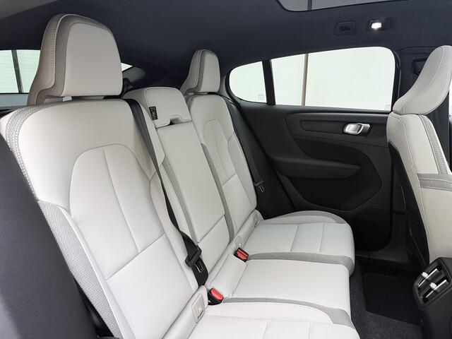 Volvo EC40 Extended Range Ultra Europa / NIEUW / DIRECT LEVERBAAR / Forest Lake / Dawn Fusion Interieur / 20'''/ Getint Glas /