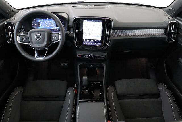 Volvo EC40 SINGLE MOTOR EXT. RANGE ULTRA BLACK EDITION EUROPA -PANO.DAK|HARMAN/KARDON|360°CAM|POWER-SEATS|PRIVACY.GLAS|VERW.ACHTERBANK|SMOKE|22"