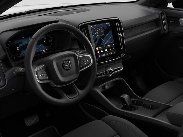 Volvo EC40 Single Motor Plus Europa 70 kWh | Panoramadak | Harman/Kardon | Stoel/Stuur Verwarming | 360 camera