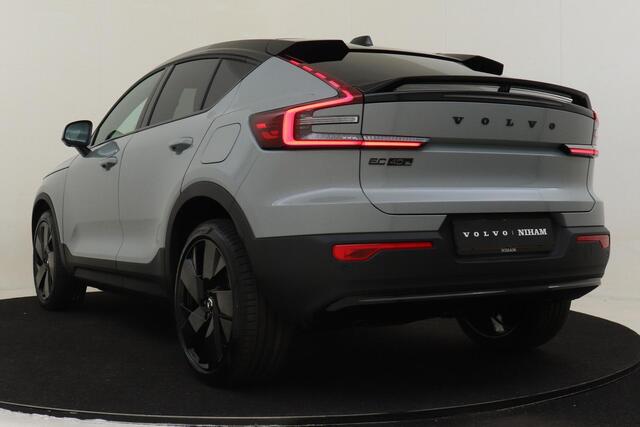 Volvo EC40 TWIN MOTOR ULTRA BLACK EDITION EUROPA 82 kWh *FULL OPTIONS!* -PANO.DAK|HARMAN/KARDON|360°CAM|LIGHTING|POWER-SEATS|PRIVACY.GLAS|20"|SoH:100%