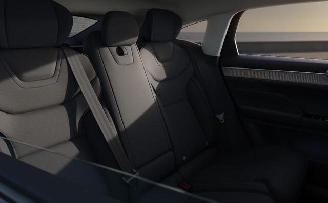 Volvo ES90 Single Motor Extended Range Ultra | Pilot Assist Pack | 22" | Bowers & Wilkins | Chrome Pack | Luchtvering | HD Pixel LED | Elektrochromatisch panoramadak | Gelamineerd Glas | Soft Close | Luxe middenarmsteun achter | Ventilatiestoelen voor & achter | Mas