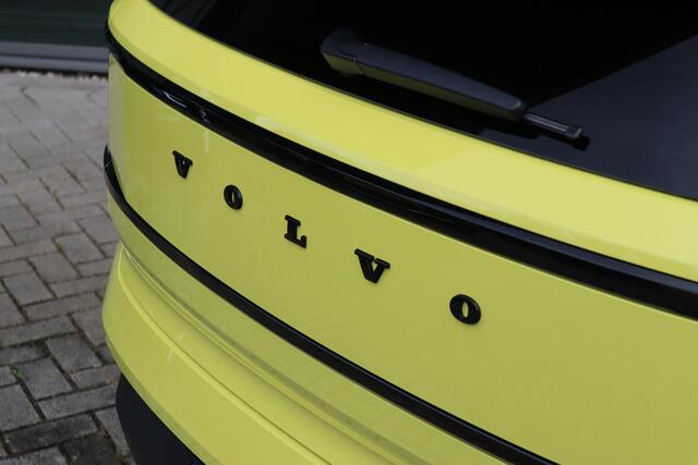 Volvo EX30 Single Motor Extended Range Ultra 69 kWh | 20'' Heico wielen| Iron Mark Hoogglans zwart| VOLVO letters achter hoogglans zwart| Harman Kardon audiosysteem| 360* camera met 3D beeldweergave| Elektrisch bedienbare voorstoelen| Verwarmbare voorstoelen| Stuurw