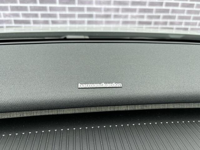 Volvo EX30 Single Motor Extended Range Plus | EVERLAST SPORT EDITION | 21" velgen | Stoel/stuurverwarming | Extra getint glas | Harman Kardon audio |