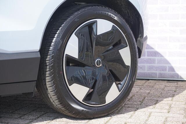 Volvo EX30 Single Motor Extended Range Plus 69 kWh | Subsidie | Adaptive cruise controle | Google | Harman/Kardon | Stoel / Stuur verwarming |