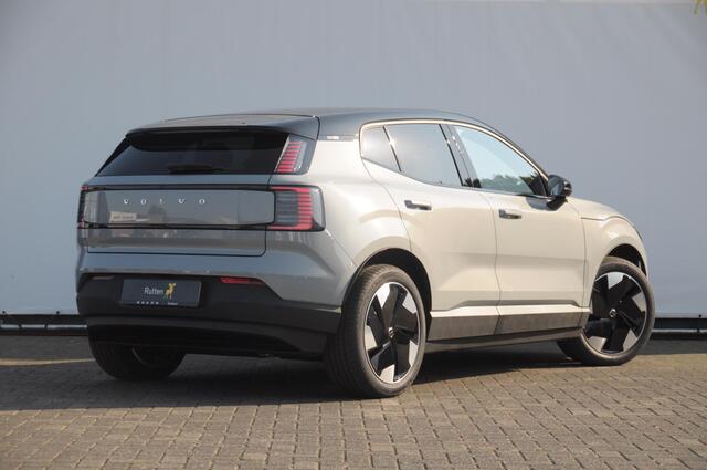 Volvo EX30 Single Motor 272PK Automaat Extended Range Plus : Adaptieve cruise control / SEPP-Subsidie / BLIS / Parkeersensoren met camera / Elektrische achterklep / 19" velgen / getint glas / Stoel en stuurwielverwarming / Google infotainment / Keyless entry