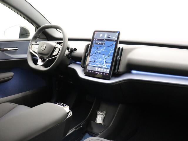 Volvo EX30 Extended Range Plus 69 kWh / Gratis laadpaal* / Snel leverbaar / Getint glas / Stoel + Stuurw. Verwarming / 20'' Velgen