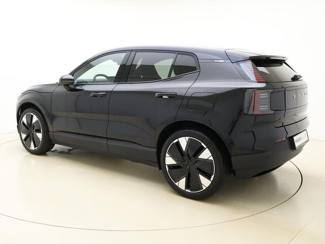 Volvo EX30 Extended Range Plus 69 kWh / Gratis laadpaal* / Snel leverbaar / Getint glas / Stoel + Stuurw. Verwarming / 20'' Velgen