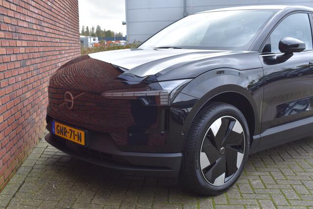 Volvo EX30 272PK Extended Range Ultra 69 kWh | Climate | Getint glas |