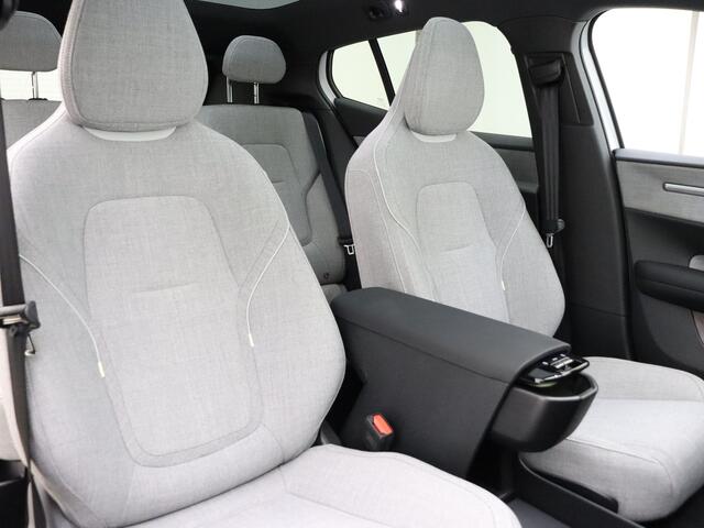 Volvo EX30 Extended Range Ultra / Mist interieur / 20'' / Stoel + Stuurw. Verwarming / Getint glas / Snel leverbaar ! /