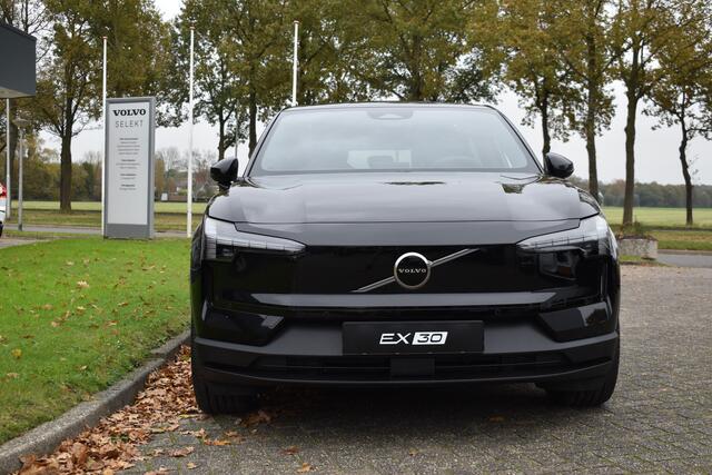 Volvo EX30 Single Motor 272PK Extended Range Plus 69 kWh | ACC | H&K | Blis | Stoel/Stuurverwarming | 20"LMV | Camera | Getint glas