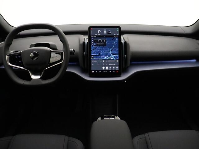 Volvo EX30 Single Motor Extended Range Plus 69 kWh / 1.000 km's DEMO / Warmtepomp / Getint glas / 19" / H&K Audio / Adapt. Cruise / Elektr. Achterklep /