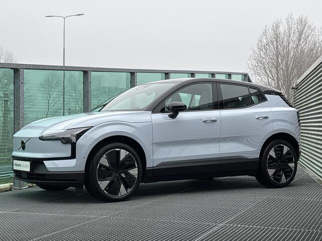 Volvo EX30 Twin Motor Performance Ultra 69 kWh P8, All wheel drive, Stoelverwarming, Stuurverwarming, 20 inch wielen, Panoramadak, Breeze interieur