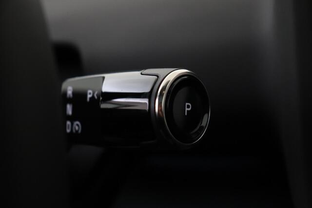 Volvo EX30 TWIN PERFORMANCE PLUS 69 kWh -CLIMATE|CAMERA|HK-AUDIO|ADAP.CRUISE|BLIS