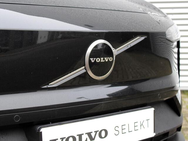 Volvo EX30 Single Motor Extended Range Plus Automaat / Climate Pack / Privacy Glass / 20" velgen / Google Maps Navi / Harman Kardon