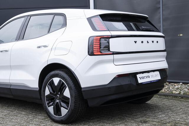 Volvo EX30 Single Motor Core 51 kWh | Verwarmbare voorstoelen en Stuurwiel | Adaptieve Cruise control | Blind spot | Interieur Voorverwarming | Parkeer Camera.