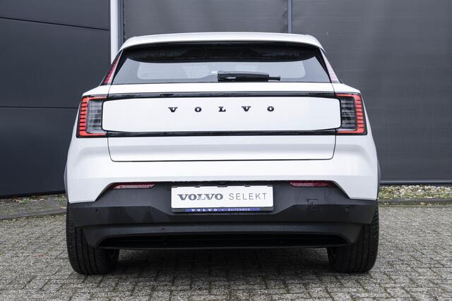 Volvo EX30 Single Motor Core 51 kWh | Verwarmbare voorstoelen en Stuurwiel | Adaptieve Cruise control | Blind spot | Interieur Voorverwarming | Parkeer Camera.