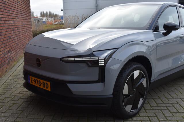 Volvo EX30 Single Motor 272PK Extended Range Plus 69 kWh | Climate Pack |