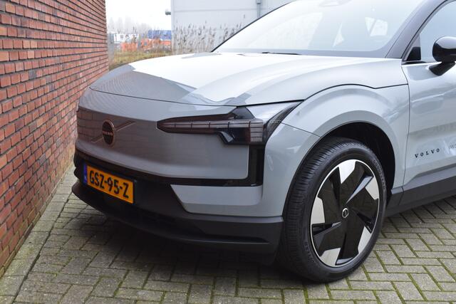 Volvo EX30 Single Motor 272PK Extended Range Plus 69 kWh | Climate Pack |