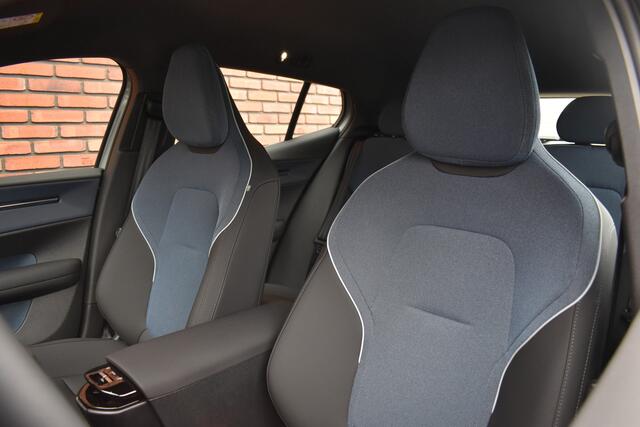 Volvo EX30 Single Motor 272PK Extended Range Plus 69 kWh | Climate Pack |