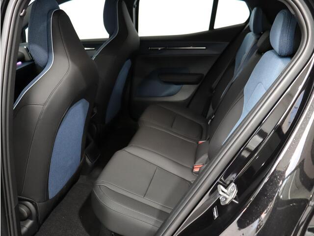 Volvo EX30 Single Motor Extended Range Plus 69 kWh / 20" Wielen / Harman Kardon / Adaptive Cruise / BLIS / Pilot Assist / Camera Achter /