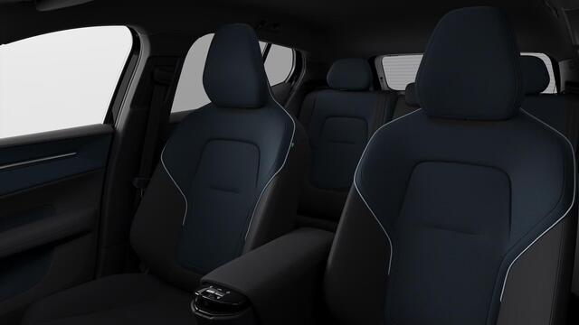 Volvo EX30 Single Motor Extended Range Plus 69 kWh | Direct Beschikbaar | Verwarmbare Voorstoelen | Harman Kardon Premium Audio | Keyless Entry | Achteruitrijcamera | Parkeersensoren V+A | Donker Getint Glas | Pilot Assist |