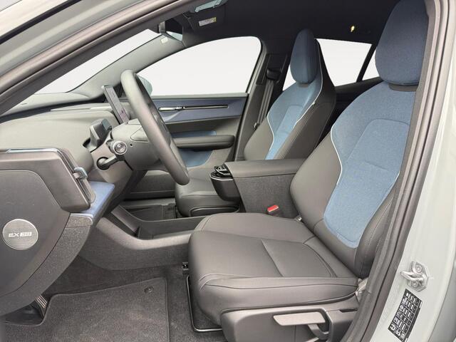 Volvo EX30 Single Motor Plus 51 kWh Keyless Entry | Harman/Kardon Audio | Elektrische achterklep | Extra getint glas |