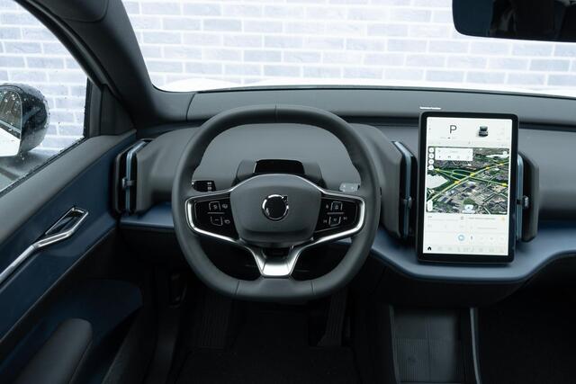 Volvo EX30 Single Motor Extended Range Plus | Long Range | Google | Adaptieve Cruise| Stoel-/Stuurverwarming | Keyless | Elek. Achterklep | BLIS | Harman Kardon Audio | Climate Control | 19" LM