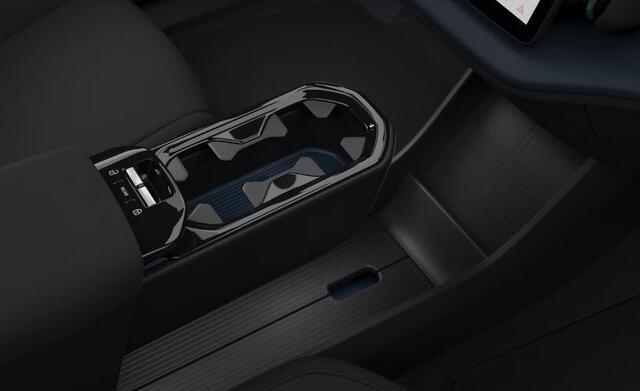 Volvo EX30 Single Motor Extended Range Plus 69 kWh 272PK / Navigatie / Camera / Adaptieve Cruise control / Harman Kardon /Getint glas