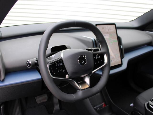 Volvo EX30 Single Motor Extended Range Plus Automaat / Privacy Glass / Google Maps Navi / Warmtepomp