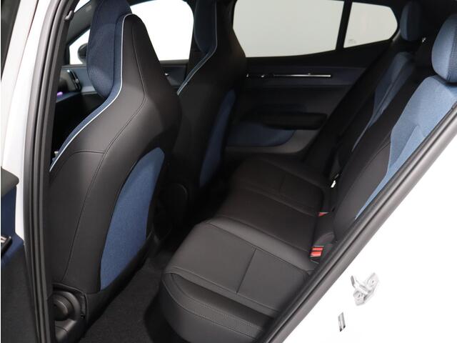 Volvo EX30 Single Motor Extended Range Plus 69 kWh / Climate / 20" / Privacy glass