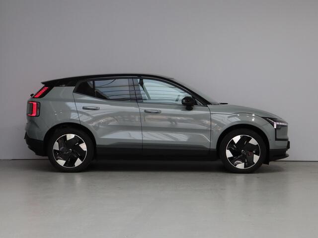 Volvo EX30 Twin Motor Performance Ultra 69 kWh / Pano. dak / Elek. verstelbare stoelen / 360 camera / Pilot assist /