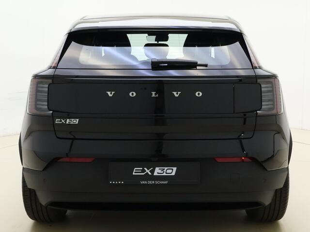 Volvo EX30 Extended Range Core 69 kWh / DIRECT LEVERBAAR / NIEUW / CLIMATE / METALLIC LAK /