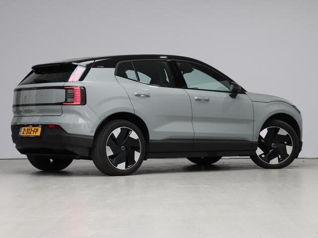 Volvo EX30 Twin Motor Performance Ultra 69 kWh / Pano. dak / Elek. verstelbare stoelen / Stuur+stoelverwarming / 360 camera / Pilot assist /