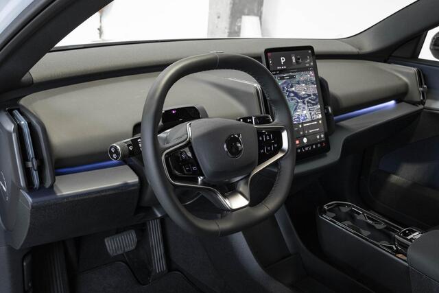 Volvo EX30 Single Motor Extended Range Plus | Elektrisch verstelbare voorstoelen | Stoel- en stuurverwarming | Google Infotainment | Harman Kardon soundbar | Elektrisch bedienbare achterklep