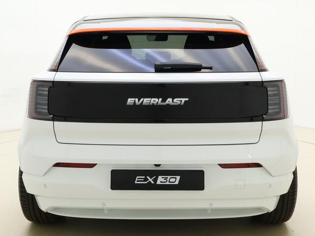 Volvo EX30 EVERLAST - Extended Range Plus 69 kWh / 21'' Duo spoke satin black / Eibach Verlagingsset / Getint glas / Stoel + Stuurwiel Verwarming