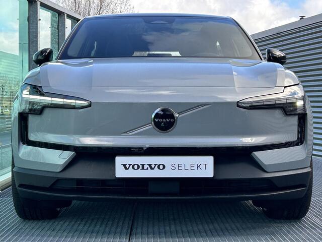 Volvo EX30 Twin Motor Performance Ultra 69 kWh Panorama dak, Premium Sound Harman - Kardon, Elektr.. verstelbare voorstoelen, 360gr. Parkeer camera, Semi elektr. Trekhaak..