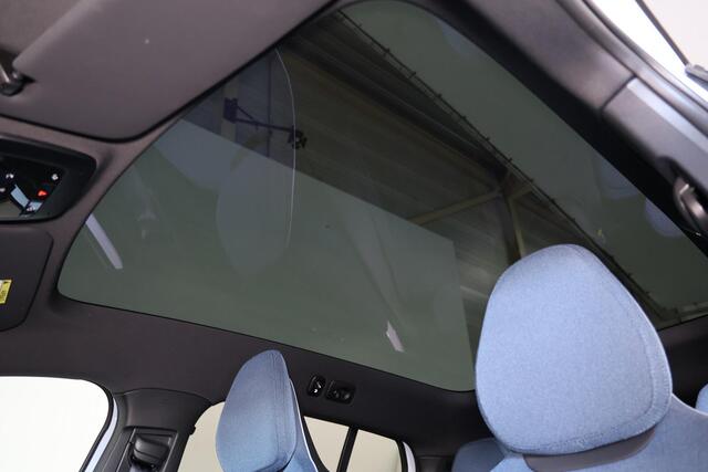 Volvo EX30 Twin Motor Performance Ultra 69 kWh - Panoramadak - Climate Pack - 360º Camera - Harman/Kardon audio - Parkeersensoren voor & achter - Extra getint glas - 19' LMV
