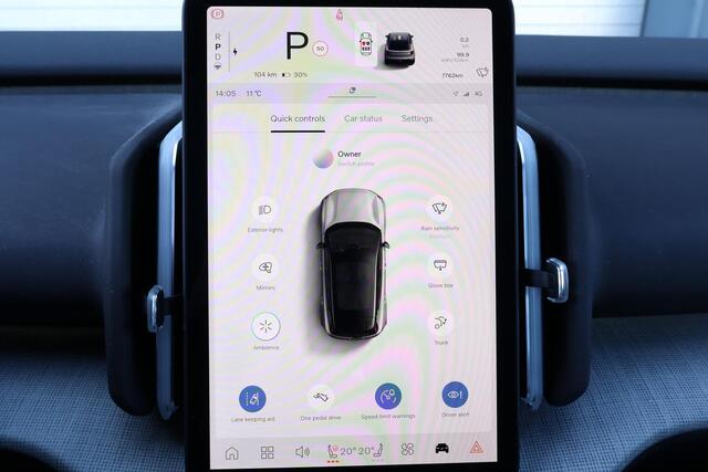 Volvo EX30 Twin Motor Performance Ultra 69 kWh - Panoramadak - Climate Pack - 360º Camera - Harman/Kardon audio - Adaptive Cruise Control - Navigatie - 20' LMV