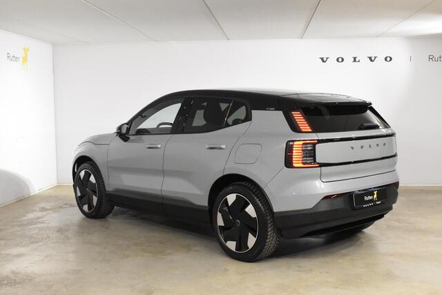 Volvo EX30 Twin Motor Performance Plus 69kWh 428PK / Adaptieve Cruise Control/ Pilot Assist/ Harman Kardon Audio/ Digital Key Plus/ Verwarmbare Voorstoelen en Stuurwiel/ 360 graden camera /