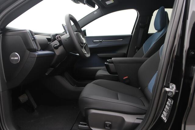 Volvo EX30 Single Motor Extended Range Ultra 69 kWh | Stoel+Stuurverwarming | 20 Inch | Getint Glas | Panoramadak | harman/kardon