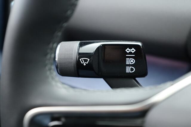 Volvo EX30 Single Motor Extended Range Ultra 69 kWh | Pano | Stoel- Stuurverw. | 360cam | Pilot Assist | Harman Kardon