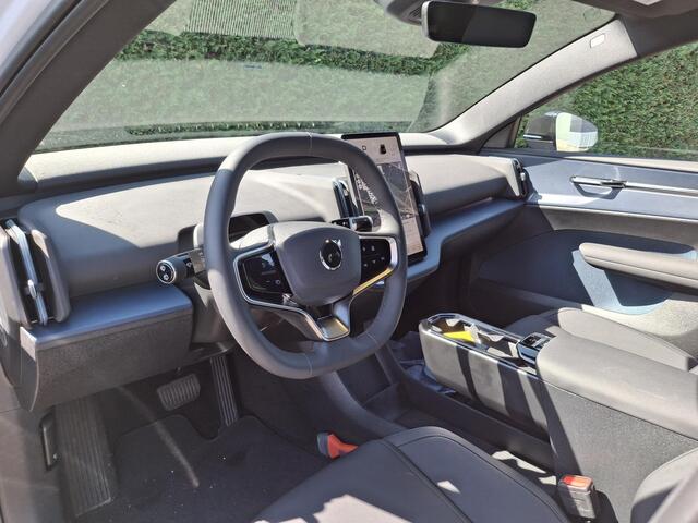 Volvo EX30 Single Motor Extended Range Plus 69 kWh