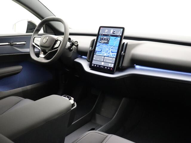 Volvo EX30 Extended Range Plus 69 kWh / DEMO DEAL / Getint glas / Adapt. Cruise / BLIS / Harman&Kardon / Keytag / PDC + Camera / El. Achterklep /