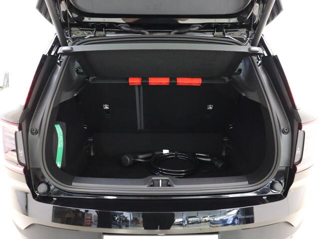 Volvo EX30 Extended Range Ultra 69 kWh / Panoramadak / 360 Camera / Elektr. Stoelen / 19'' / ACC / BLIS / Getint glas / H&K Audio / 22kw Boordlader / Elektr. Achterklep /