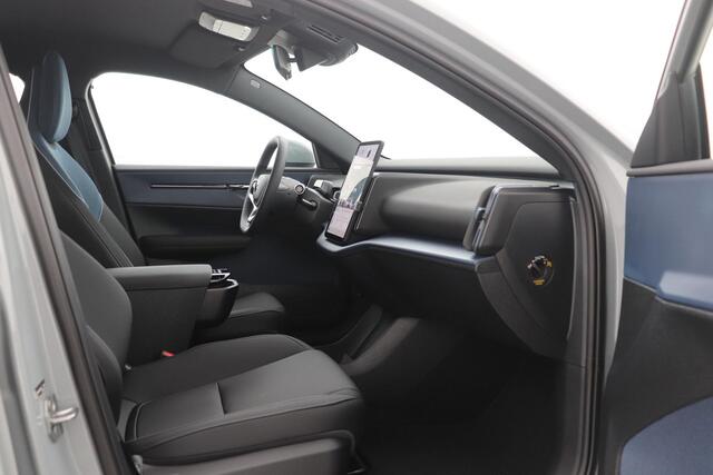 Volvo EX30 Single Motor Extended Range Core 69 kWh | Stoel+Stuurverwarming | Camera | ACC | BLIS