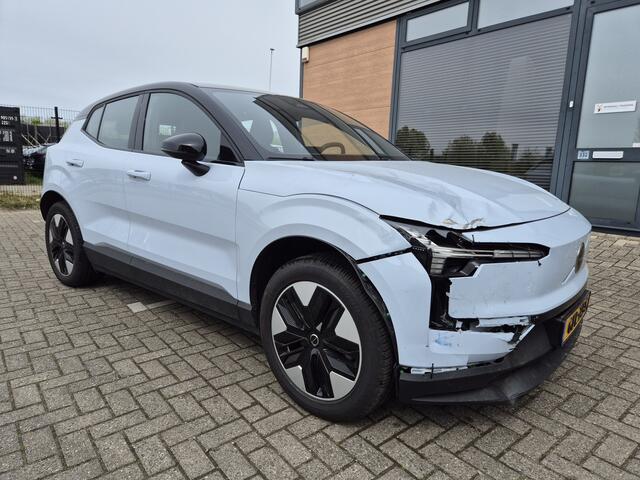 Volvo EX30 11.000km lichteschade Single Motor Plus 272pk 51 kWh zeer mooi 2024 nieuwstaat [op de deuk na]