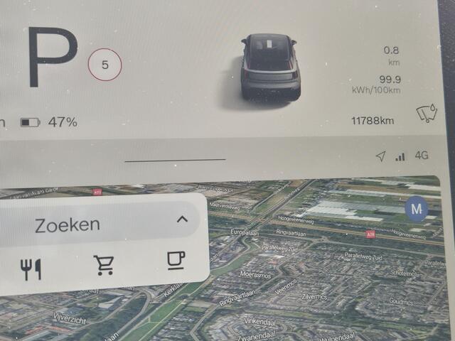 Volvo EX30 11.000km lichteschade Single Motor Plus 272pk 51 kWh zeer mooi 2024 nieuwstaat [op de deuk na]