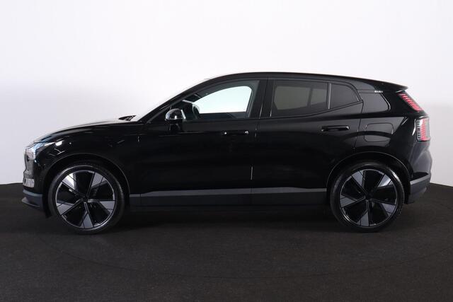 Volvo EX30 Extended Range Ultra 69 kWh - Panoramadak - Adaptive Cruise Control - 360º Camera - Harman/Kardon audio - Verwarmde voorstoelen & stuur - Elektr. bedienb. voorstoelen - Extra getint glas - 20' LMV