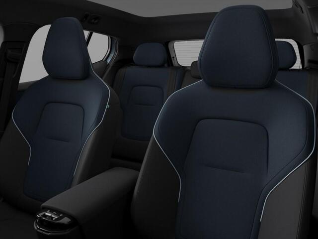 Volvo EX30 Extended Range Plus 69 kWh | nieuw uit voorraad | Gratis laadpaal!